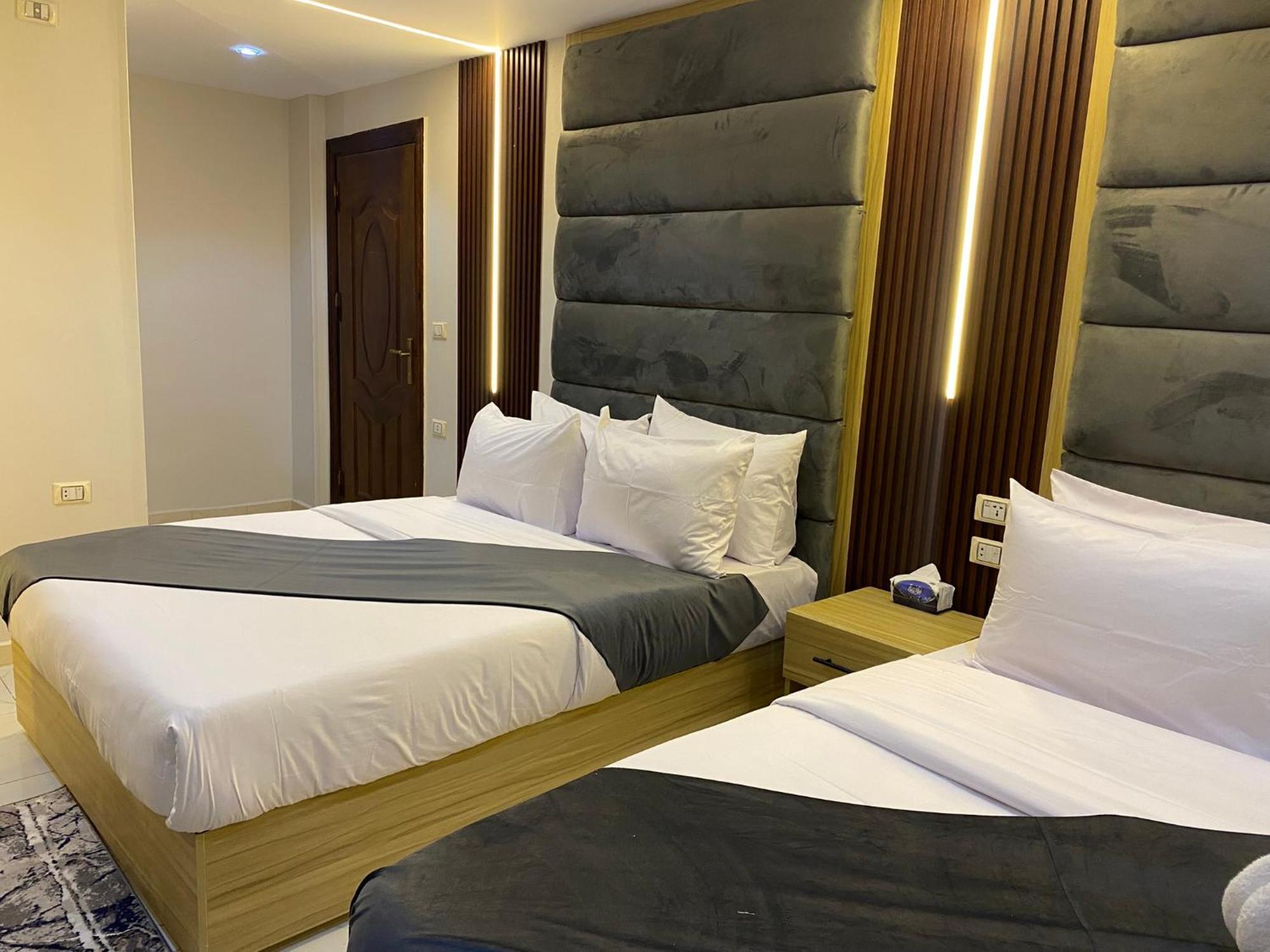 Royal Golden Pyramids Inn Giza Extérieur photo