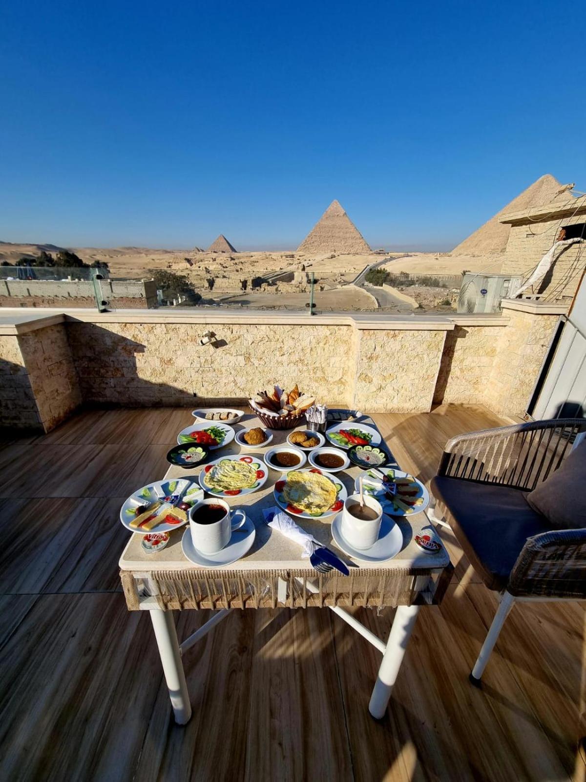 Royal Golden Pyramids Inn Giza Extérieur photo